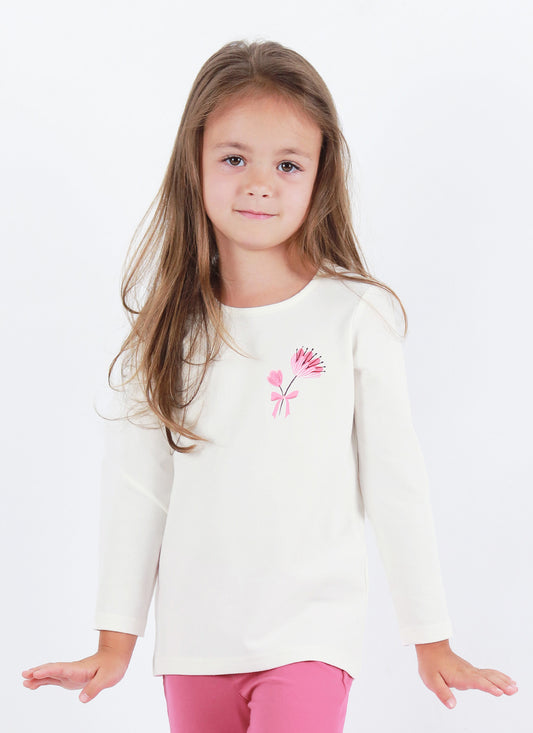 Блуза с цвете