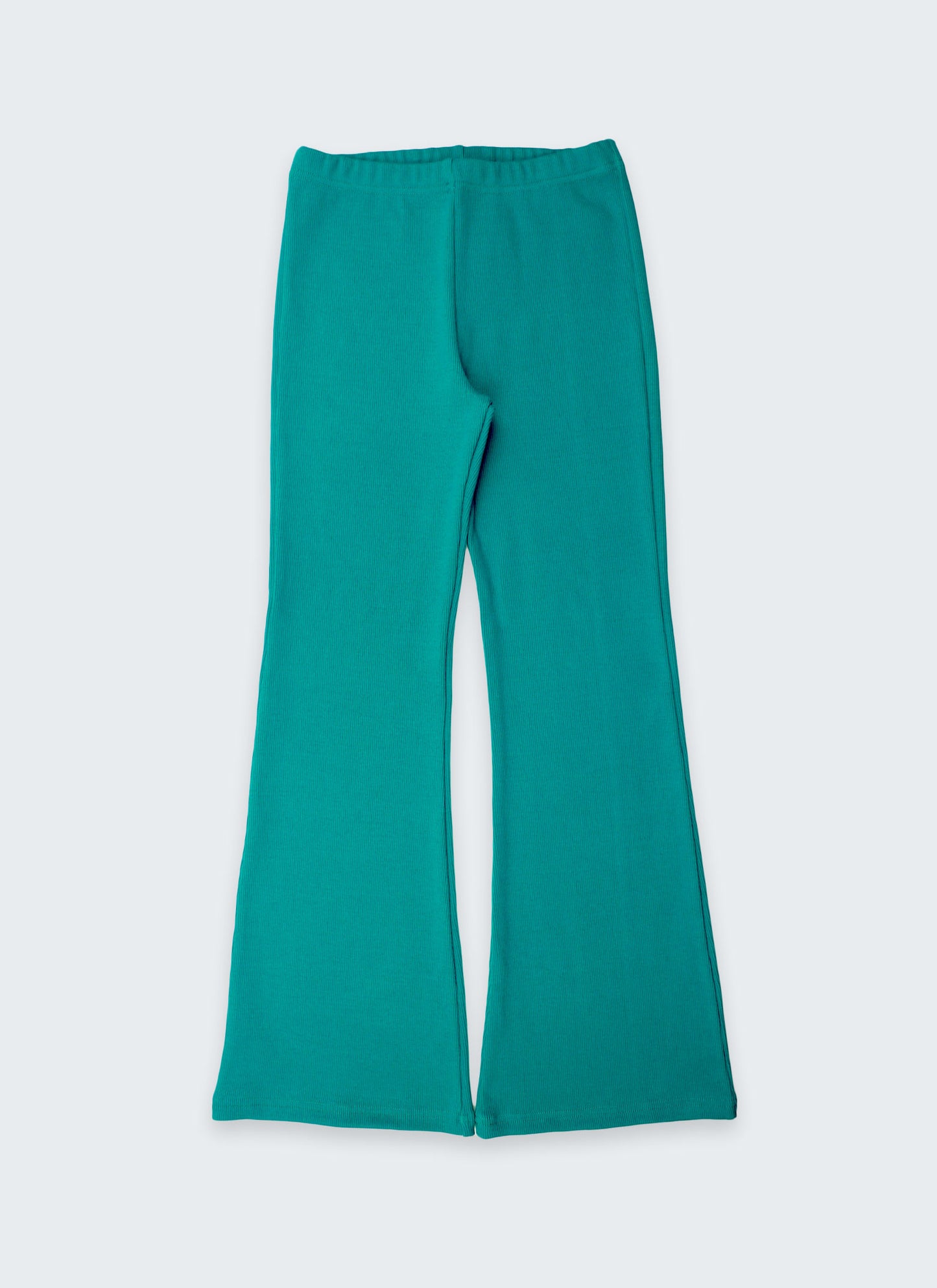 К-т суитшърт + плътен и еластичен клоширан клин