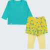 К-т блуза и къс панталон с клин "Летящи близалки" се състои от класическа блуза с малка бродерия близалка в цвят мента и къс панталон с широк колан и прикрепен към него клин в патешко жълт цвят, Бебета 0 - 2 години, Zinc