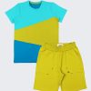 Асиметрична тениска + къс панталон е комплект за лятото, който се състои от тениска разделена на три цветни блока в светъл електрик, горчица и тъмен електрик и къс панталон с външни джобове в цвят горчица, Момчета 6 - 12 години, Zinc