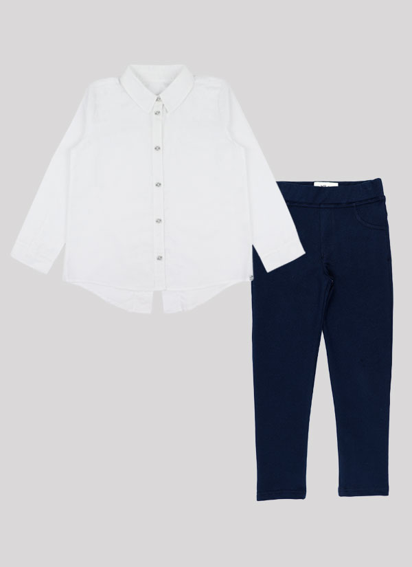 Риза с отворен гръб и клин-панталон е комплект от свободен модел бяла риза с отворен гръб в и класически клин-панталон в тъмно син цвят, Момичета 6 - 12 години, Zinc