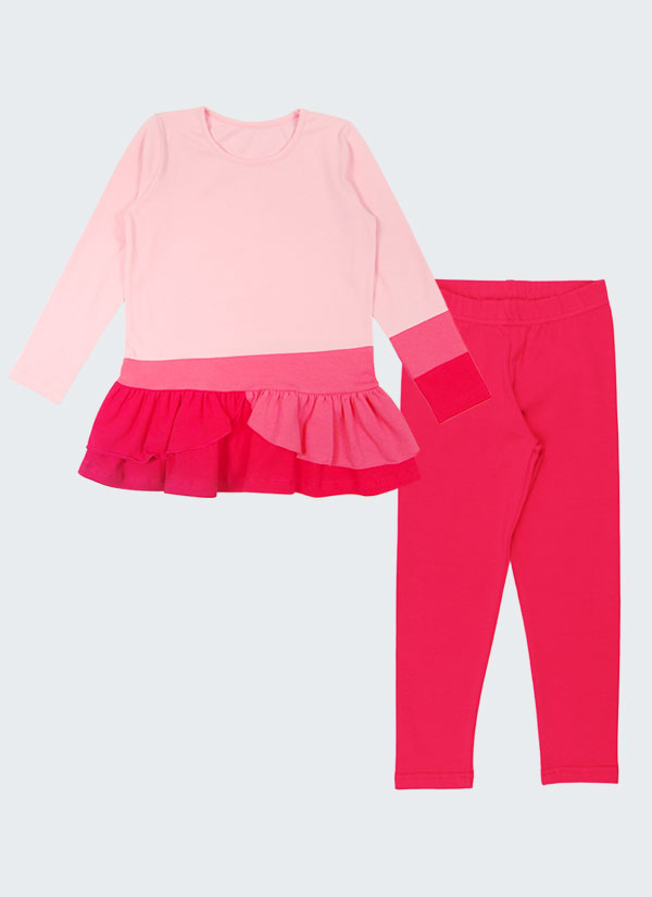 К-т асиметрична блуза и клин е комбинация от асиметрична блуза в три цвята - розов, светла малина и тъмна малина с набран волан на талията плюс класически клин от меко трико в цвят тъмна малина, Момичета 2 - 10 г. Zinc