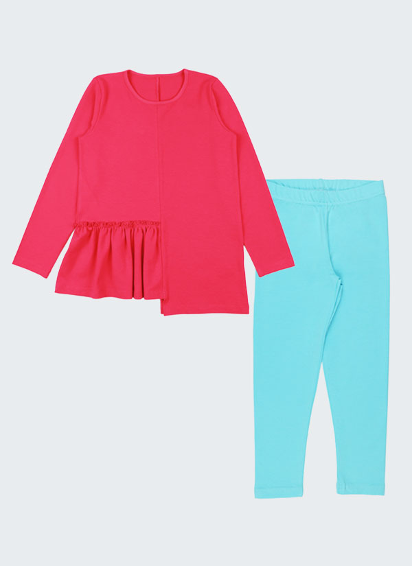 К-т блуза и клин от меко трико е комбинация от асиметрична блуза, леко удължена от лявата страна и набран волан отдясно в цвят тъмна малина плюс класически клин от меко трико в цвят светъл електрик, Момичета 2 - 12 години, Zinc