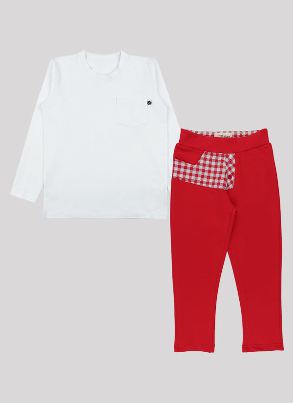 К-т блуза и панталон "Цветни джобове" се състои от изчистена блуза с малък джоб в бял цвят и панталон с ластик на талията и подгъв на крачола с цветни преден и заден джоб и шлиц в червен цвят, Момчета 2 - 6 години, Zinc