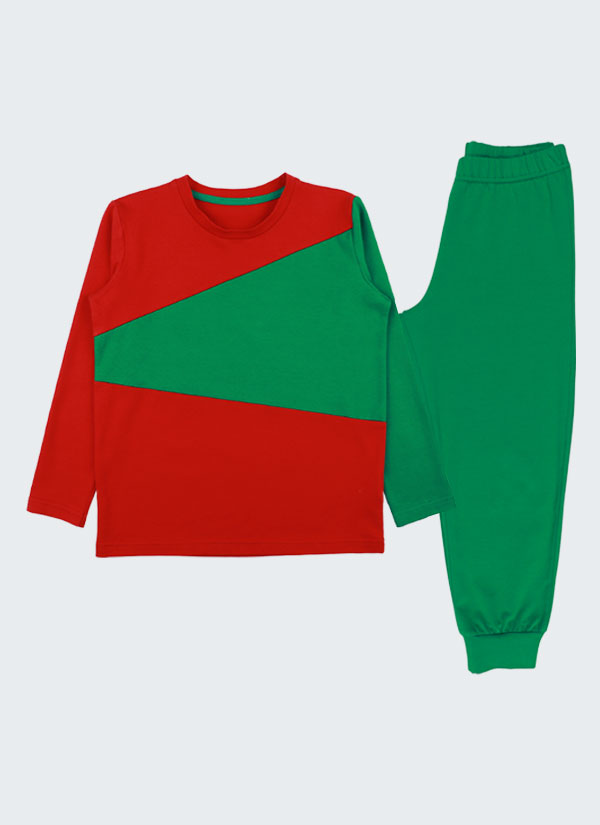 Цветна пижама е комплект от блуза с дълги ръкави и блокове в 2 цвята - червен и бг зелен. Моделът на блузата е асиметричен. Долнището е изчистено и е в зелен цвят, Момчета 2 - 12 години, Zinc