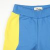 Комплект с цветни платки се състои от тениска в цвят аква с вертикални платки в ярко жълт цвят и къс панталон с класически силует в цвят аква и цветни платки в ярко жълт цвят разположени аналогично на тениската, Момчета 2 - 10 години, Zinc (панталон отблизо)
