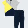 Риза и долнище като панталон е комплект с риза в основен цвят сив меланж и триъгълни платки в жълт и тъмно син цвят. Долнището е в тъмно син цвят и имитира панталон с шлиц отпред, италиански джобове отстрани и джобове отзад, Момчета 2 - 5 години, Zinc