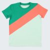 Тениска с цветни платки + къс панталон е комплект от класически къс панталон в цвят млечна мента и тениска с асиметричен дизайн в млечна мента с цветни платки по диагонал в горната част в бг зелен цвят и корал, Момчета 2 - 10 години, Zinc (само тениската)